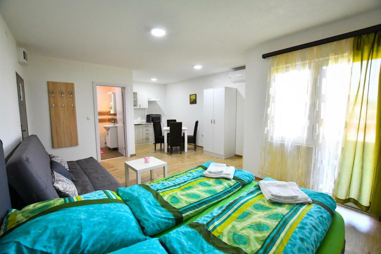 Vulsa Apartmani Kladovo Exterior photo